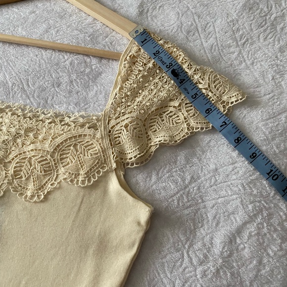NWT Ralph Lauren Cream Lace Yoke Top - Picture 6 of 9
